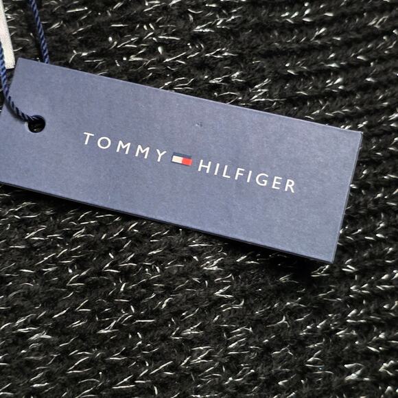 Tommy Hilfiger Men’s Black Gray Logo Muffler Scarf One Size NWT - Picture 3 of 6